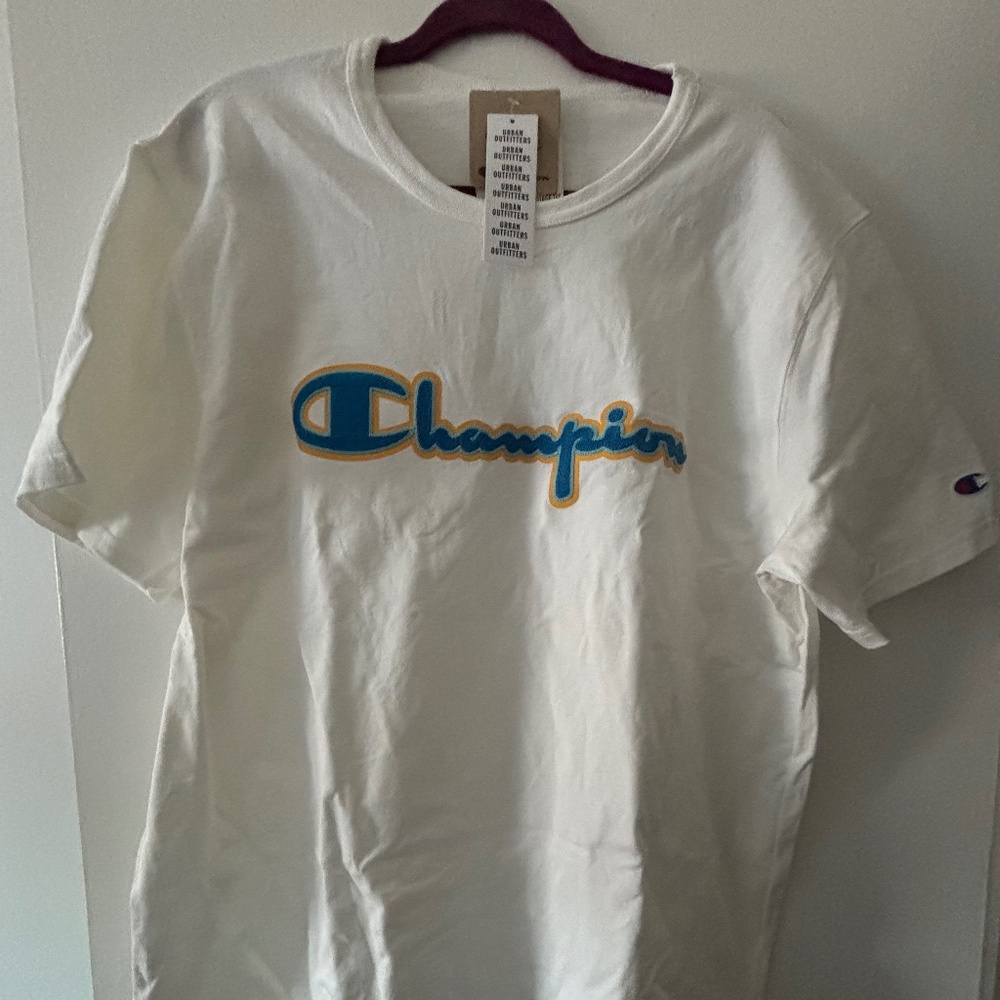Champion Script Patch Tee - Picture 1 of 5